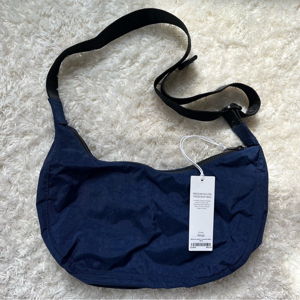 Navy BAGGU Nylon Crescent Bag NWOT